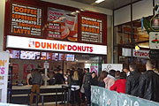 Donuts München: Dunkin' Donuts eröffnete 1. Filiale am Münchner Ostbahnhof am 09. April 2014 (©Foto: Martin Schmitz)